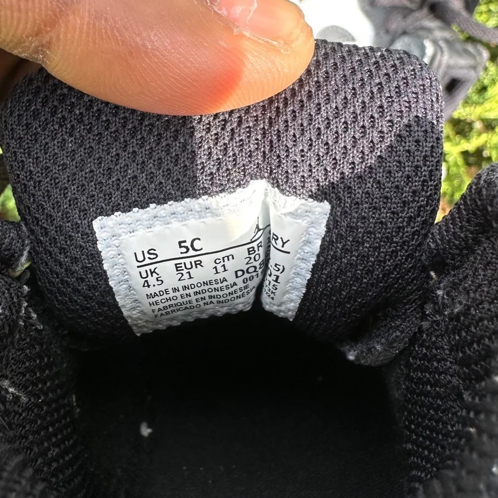 Nike Jordan‎ 1 Mid Infant Baby Sneakers Size 5 Iron Grey Shoes